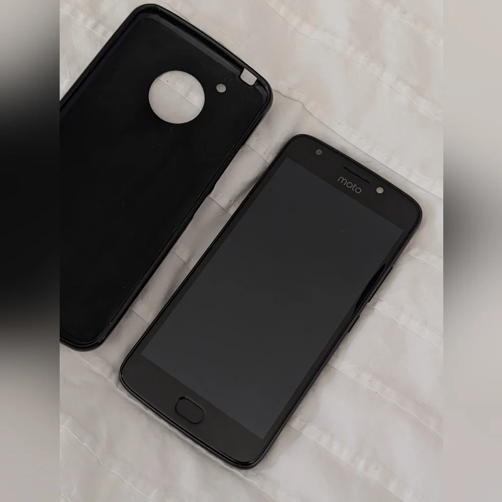 Motorola E4 & Case - Black - Small Compact Smart Phone